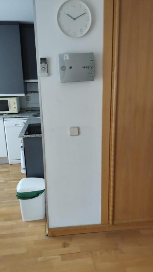 Apartamento En Atocha - Silencioso Y Luminoso Madrid Luaran gambar