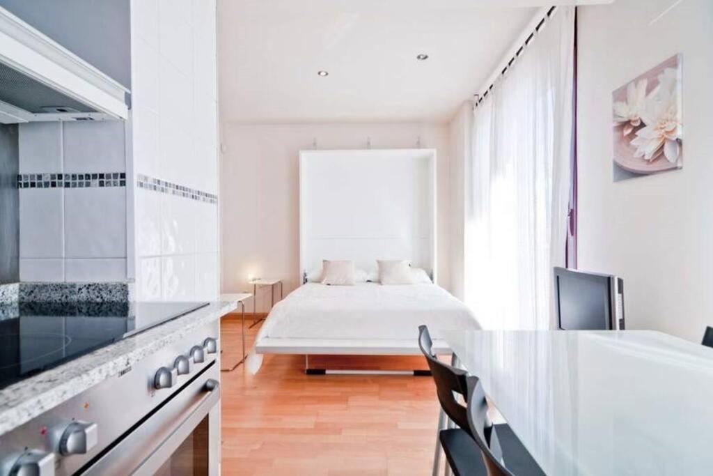 Apartamento En Atocha - Silencioso Y Luminoso Madrid Luaran gambar