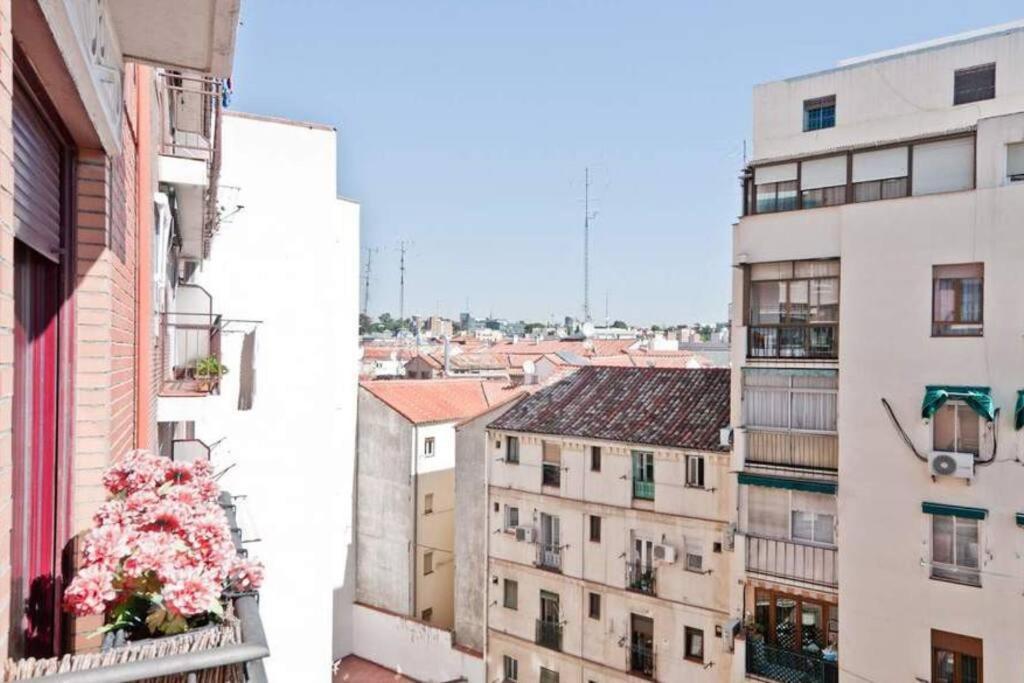 Apartamento En Atocha - Silencioso Y Luminoso Madrid Luaran gambar